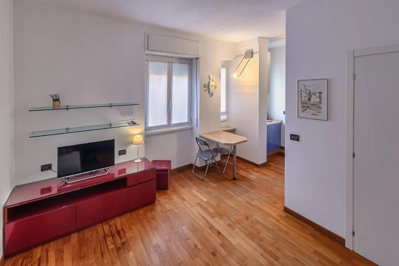 San Siro/City Life Bilocale Comodo Ed Elegante Apartment Milan 0*,  Italy